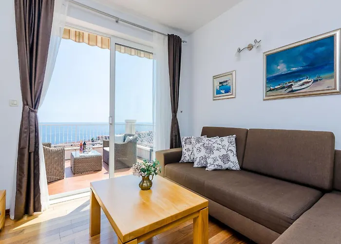 아파트 Isabora - Premium Two-bedroom With Terrace And Sea View *