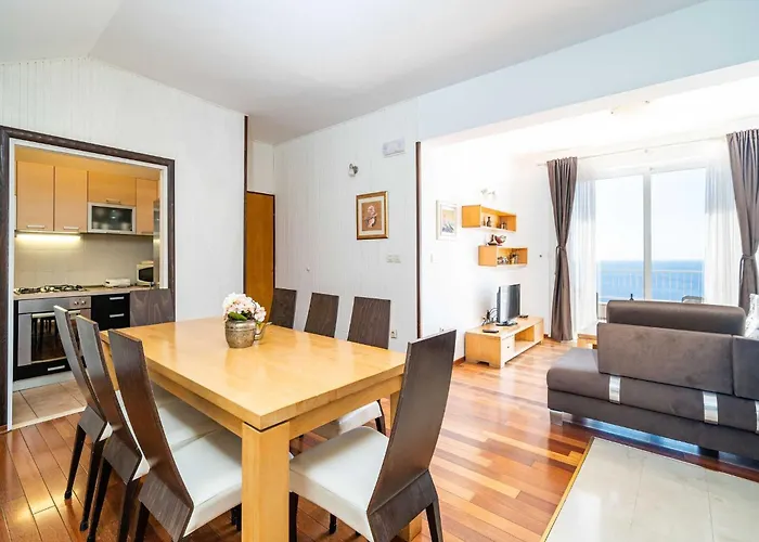 Isabora - Premium Two-bedroom With Terrace And Sea View 두브로브니크