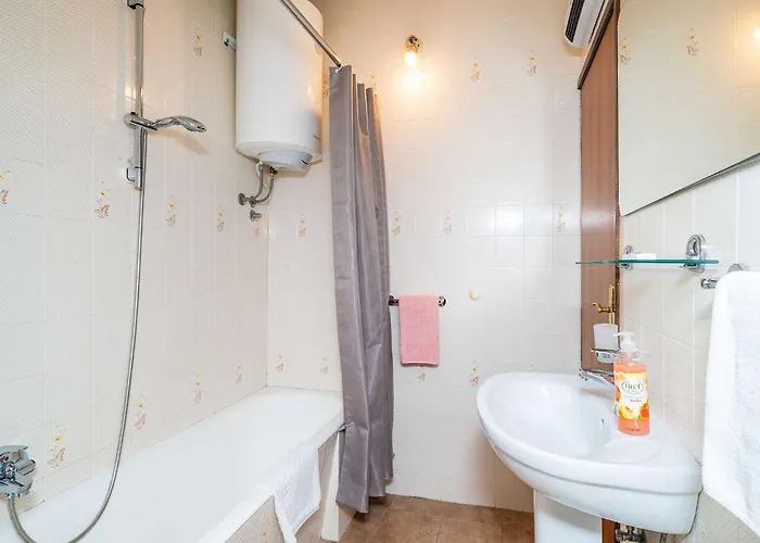 Isabora - Premium Two-bedroom With Terrace And Sea View *