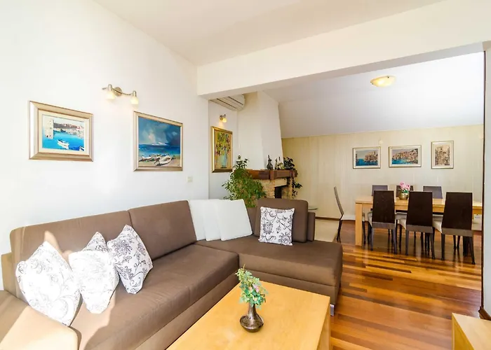 아파트 Isabora - Premium Two-bedroom With Terrace And Sea View *