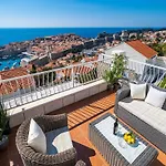 Apartment Isabora - Premium Two-bedroom With Terrace And Sea View