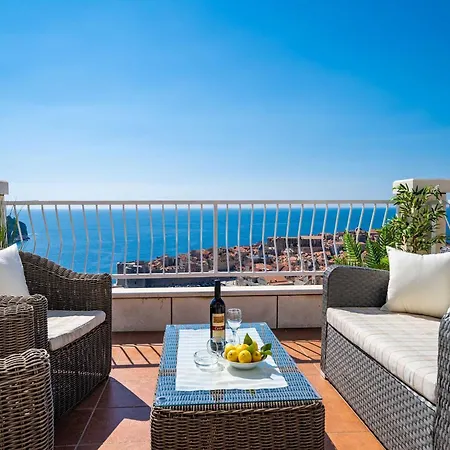 Apartment Isabora - Premium Two-bedroom With Terrace And Sea View
