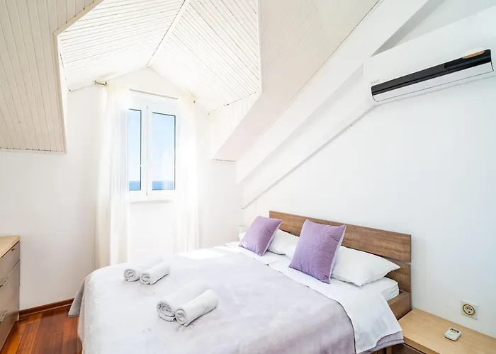 公寓 Isabora - Premium Two-bedroom With Terrace And Sea View *