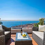 شقة Isabora - Premium Two-bedroom With Terrace And Sea View