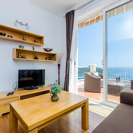 شقة Isabora - Premium Two-bedroom With Terrace And Sea View